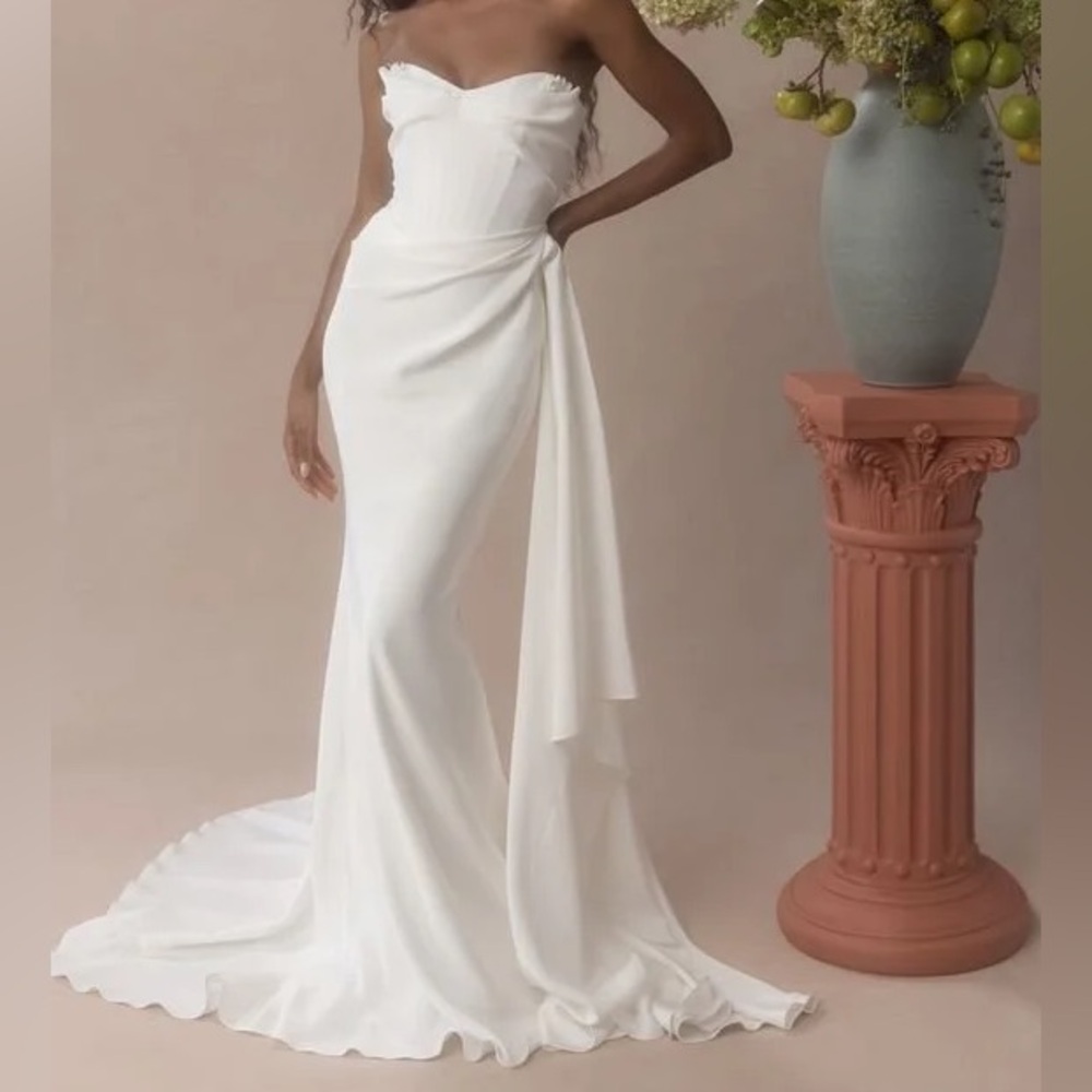 Sarah Seven ‘Alcott’ Gown